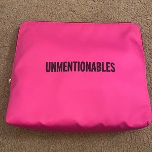 Kate Spade Travel Bag with Zipper
